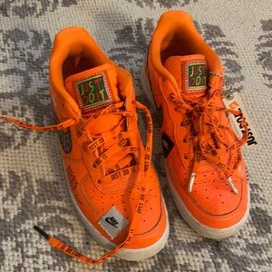 Nike Air Force orange